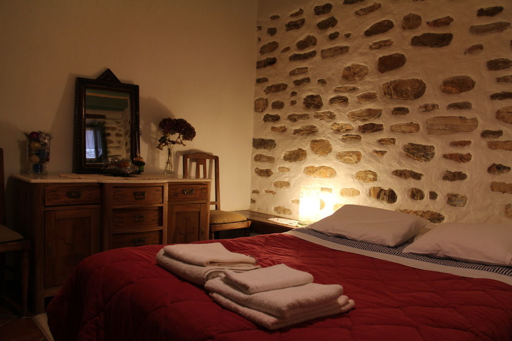 Efipoi Apartment Pinakatai Luaran gambar